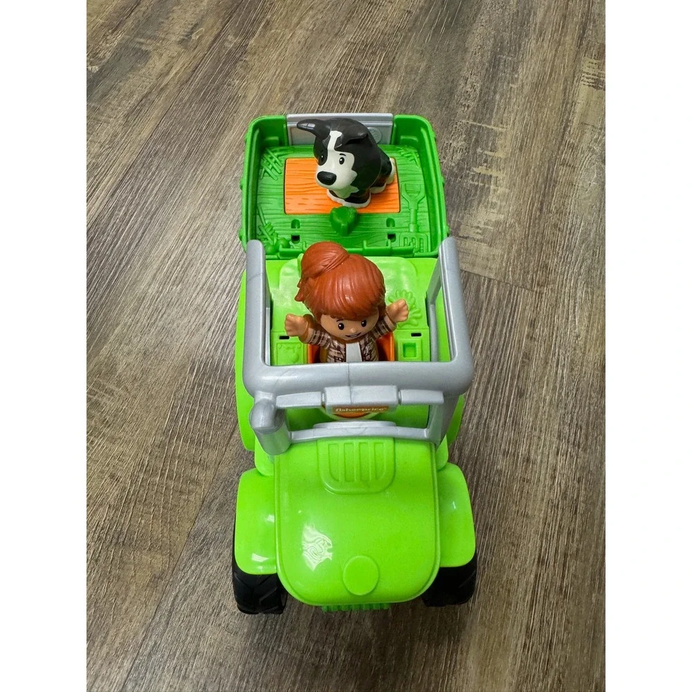 Fisher-Price Little People Caring for Animals Tractor Green with Trailer Dog Fig